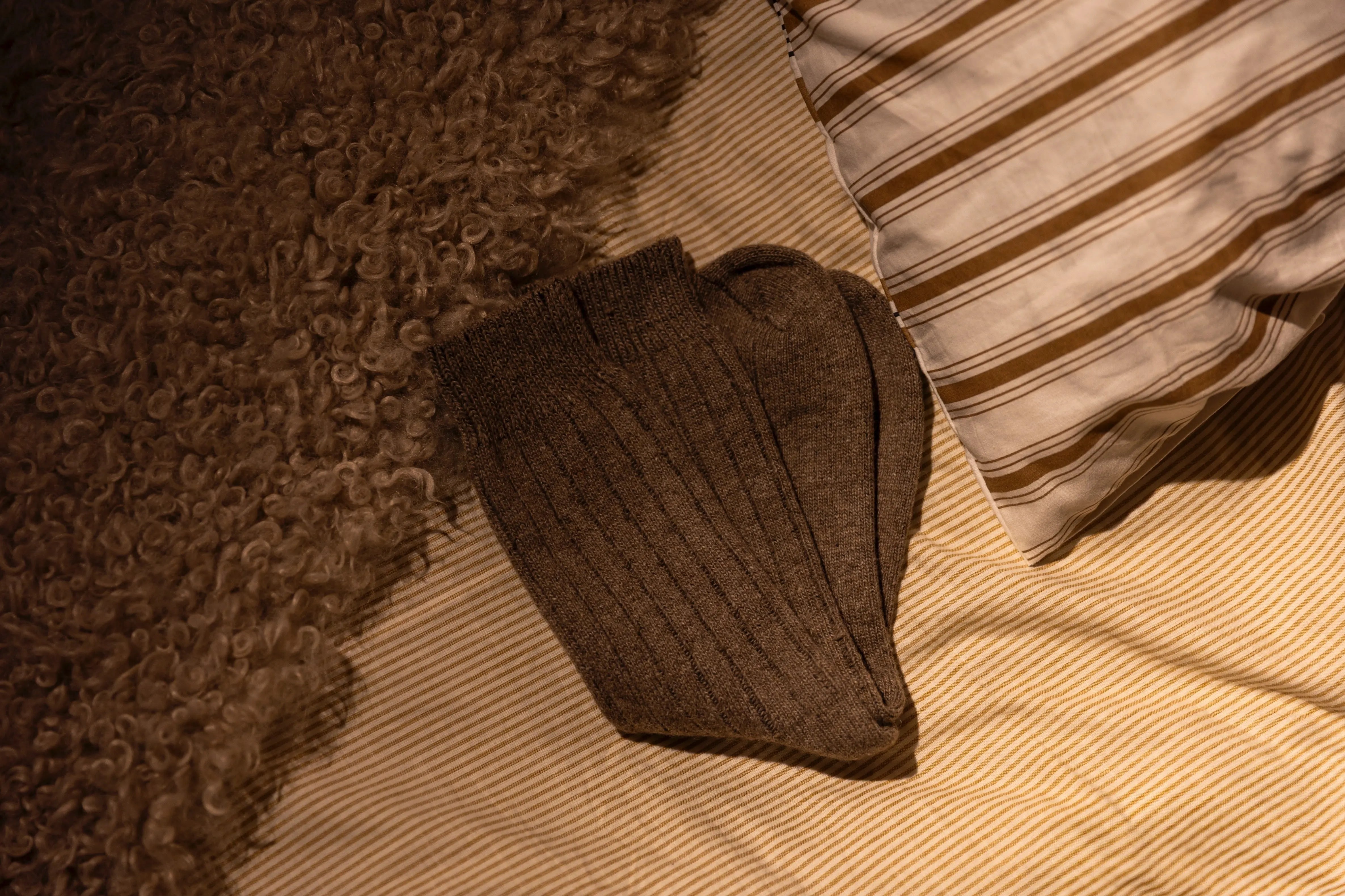 How-to-Match-mens-socks-with-Any-Outfit-for-a-Stylish-Look AMO & Oak