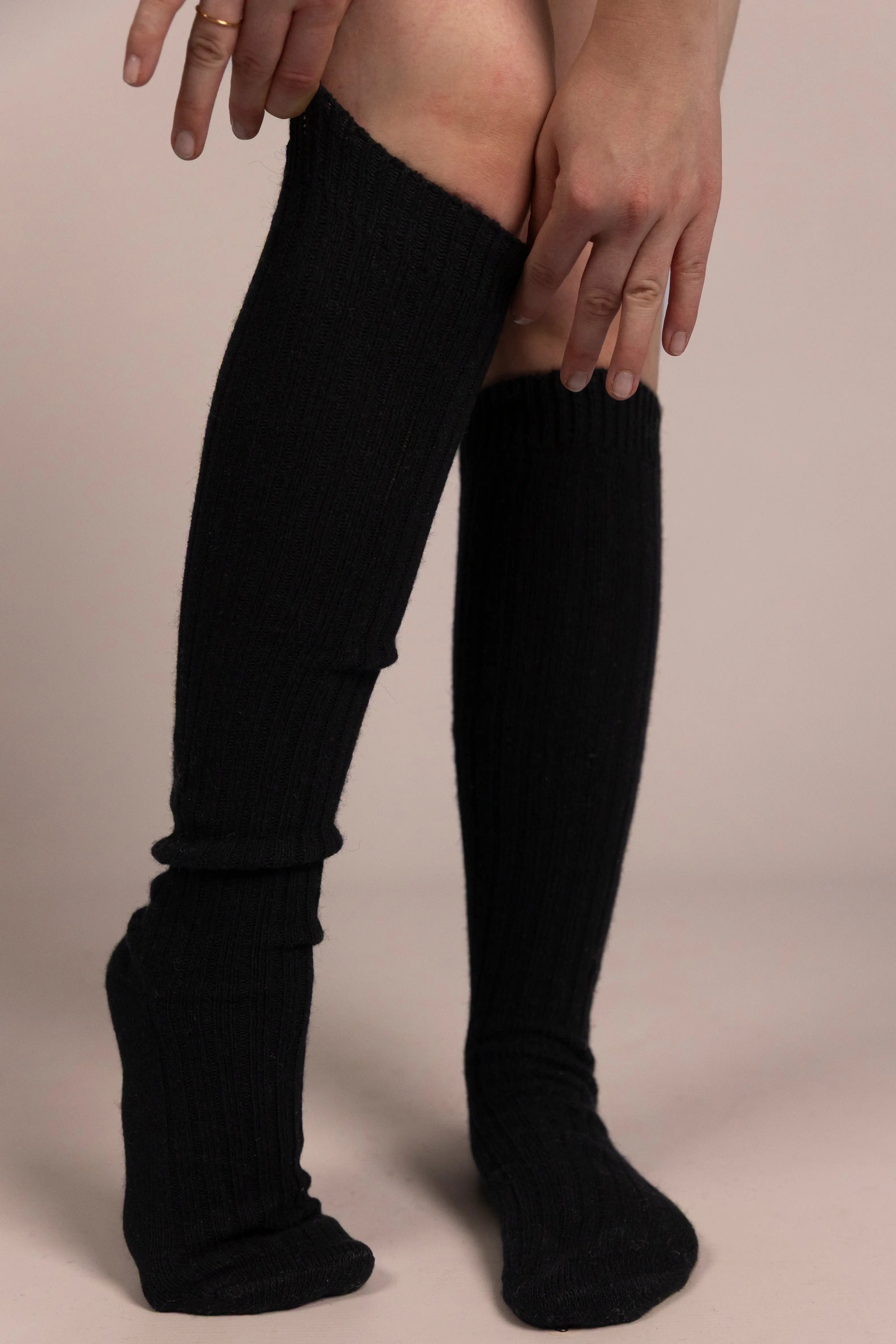 Knee-High Alpaca Socks by AMO & Oak | Thick | Female AMO & Oak